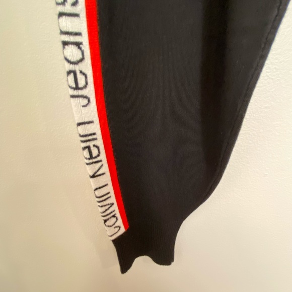 Calvin Klein Knit Loungers - Picture 5 of 10